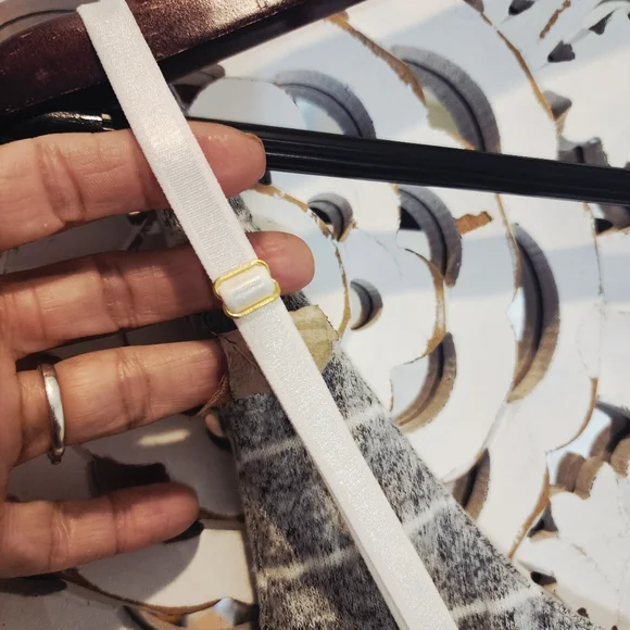 BEACH BUNNY PEYTON BODYSUIT STRIPES FRONT BOW DETAIL NWT SZ LARGE - Picture 7 of 15